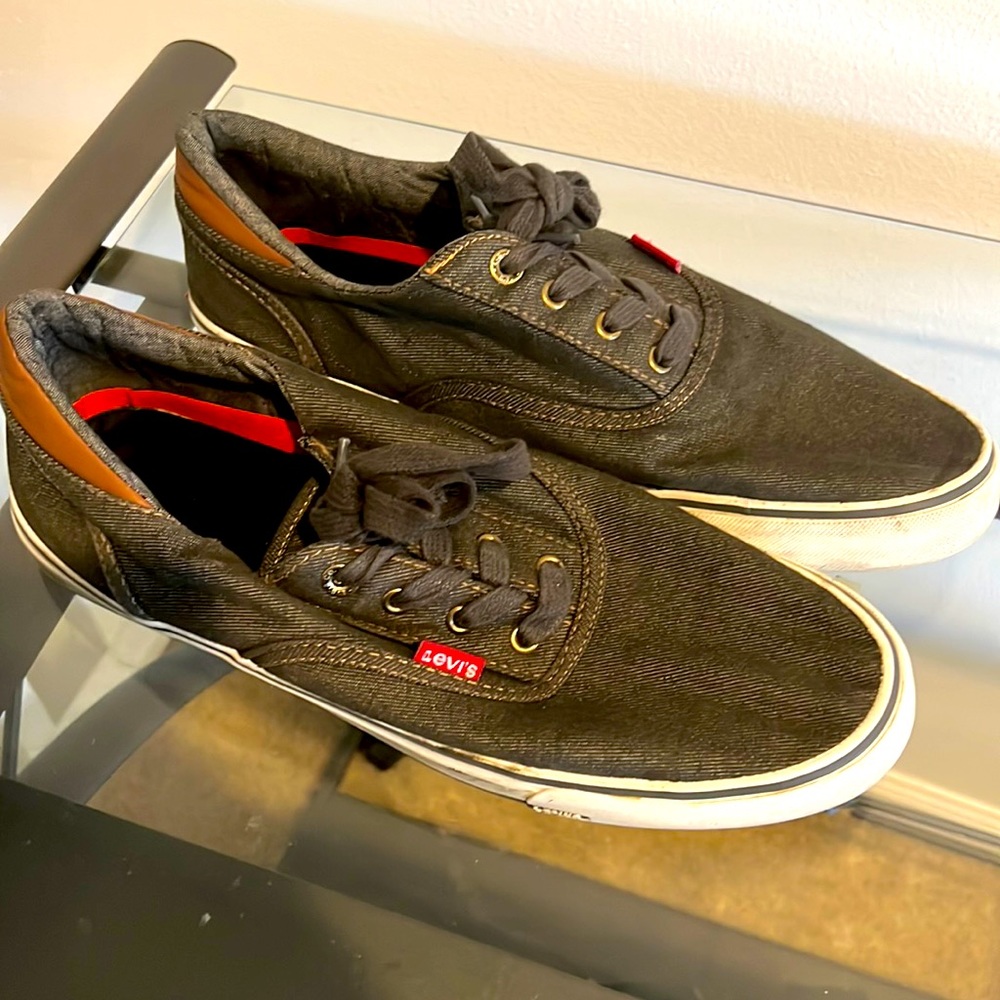 Levi’s Charcoal Grey/Brown as-is